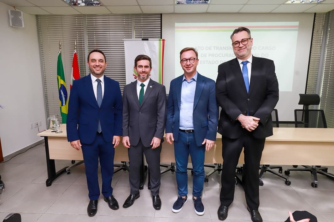Posse Do Novo Procurador Geral Do Estado E Procuradores Gerais Adjuntos (1)